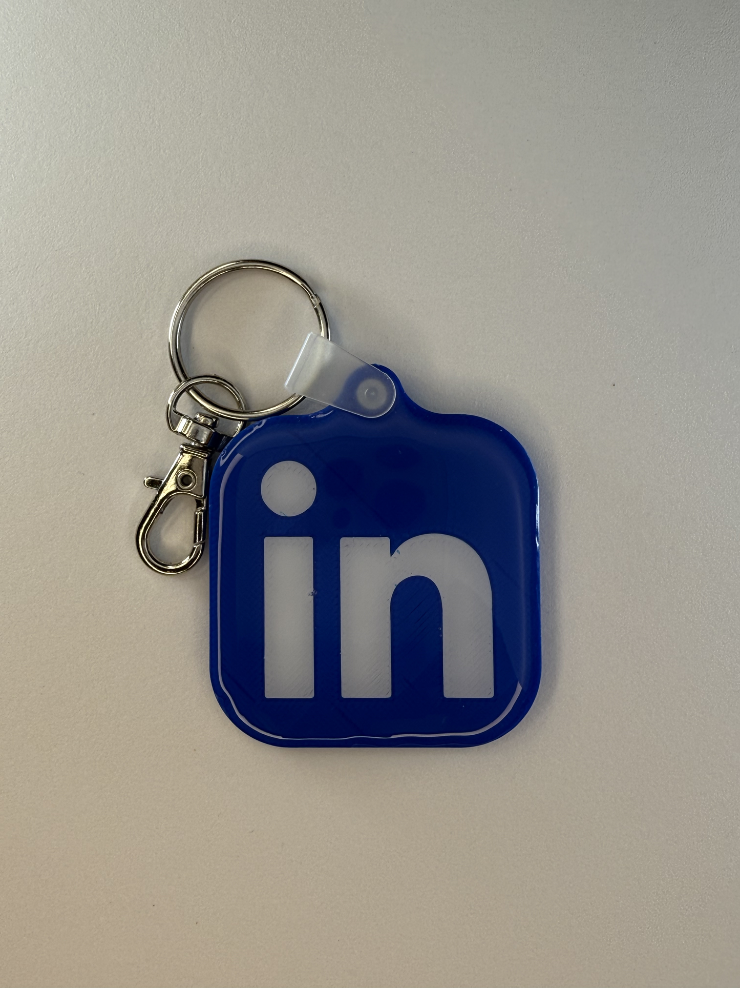 NFC Tag LinkedIn Keychain – Tap to Share Your Digital Resume Instantly
