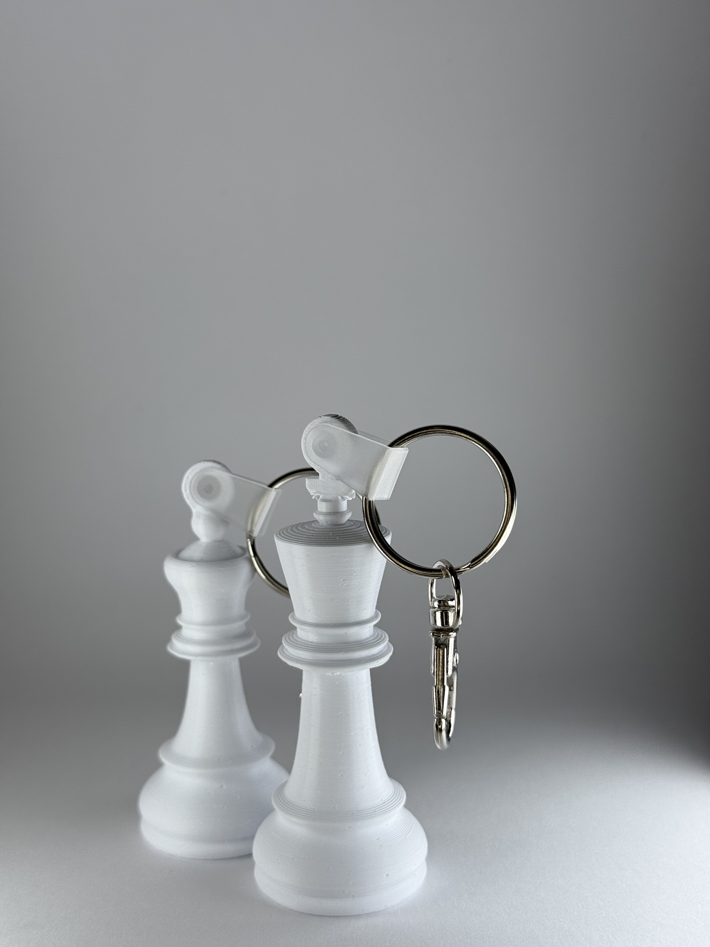 NFC Tag Chess Keychain – Smart & Stylish Contact Sharing for Thinkers