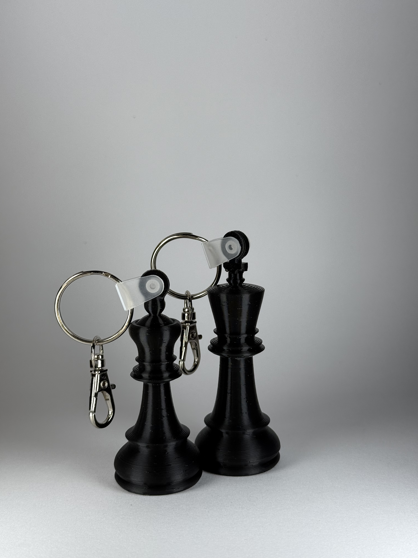 NFC Tag Chess Keychain – Smart & Stylish Contact Sharing for Thinkers